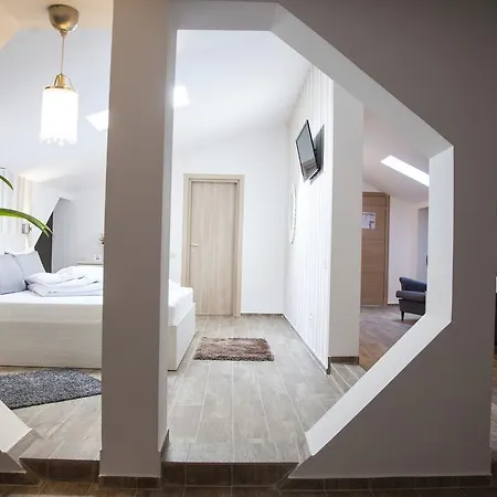 Otel Nova