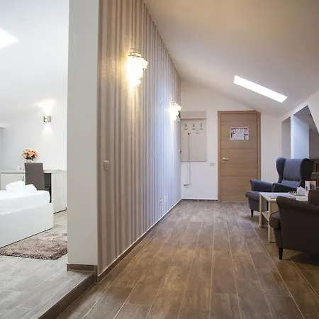 Otel Nova 3*